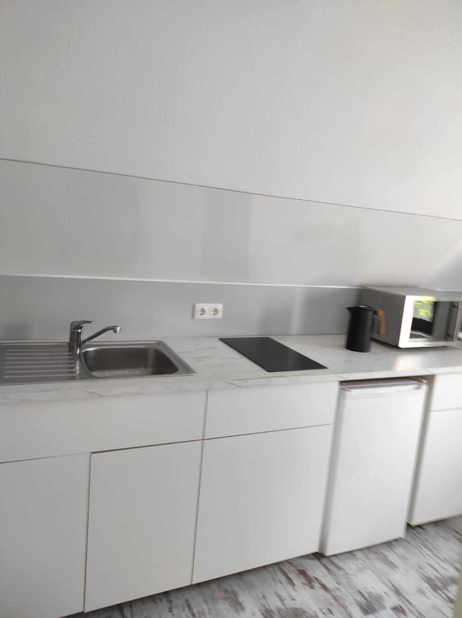 Apartment Schoen Und Gut In Refrath Bei Koeln *